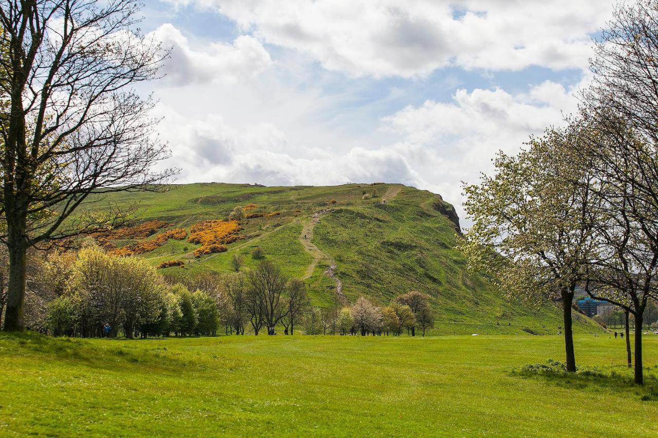 Arthur'S Seat View Edinburgh Exterior photo